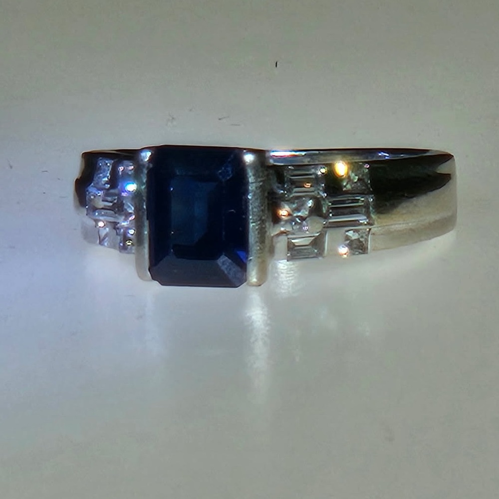 Elegant Silver and Blue Gemstone Ring